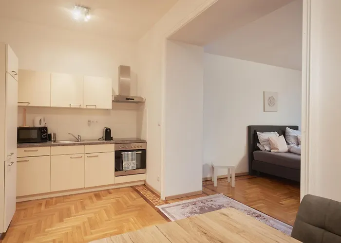 Apartment Historic Redesigned Schoenbrunn Palace W Free Parking And 24h Check-in Vienna